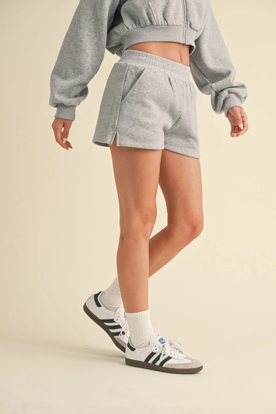 Cozy Fleece Sweatshirts - Heather Grey