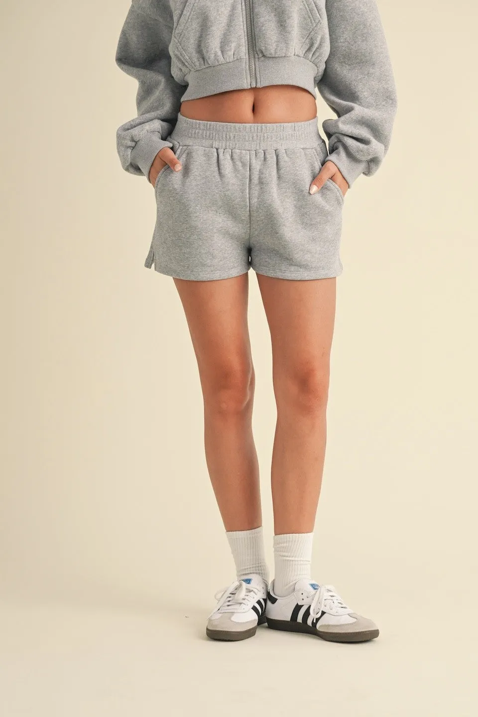 Cozy Fleece Sweatshirts - Heather Grey